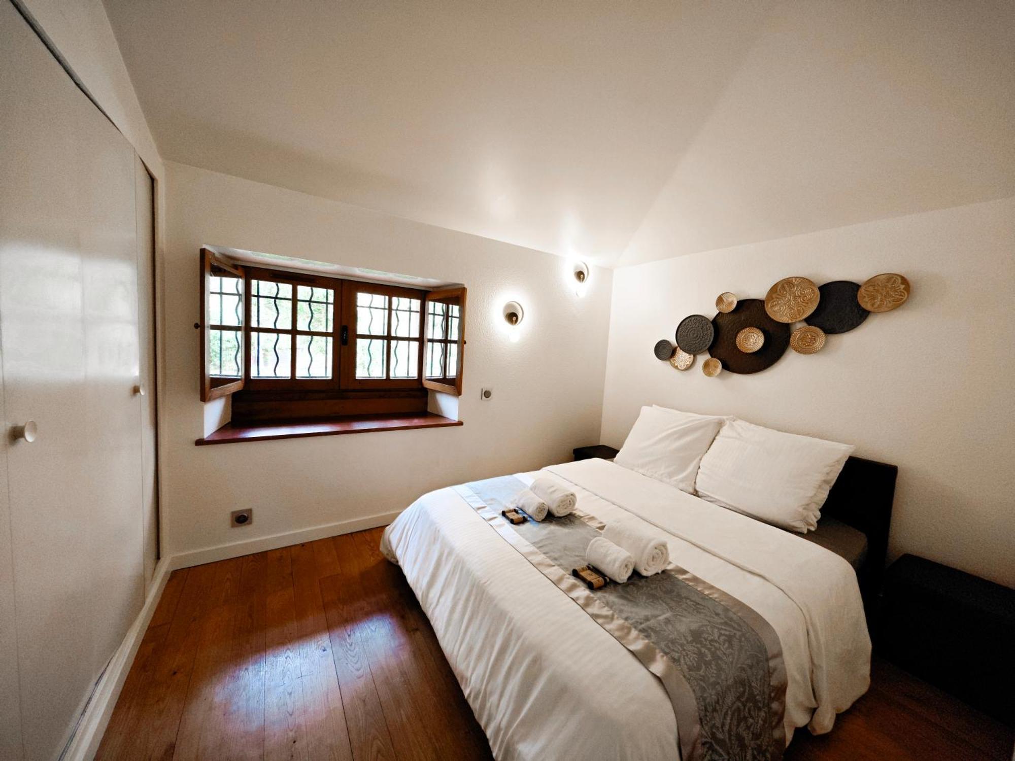 Villa Tagibao Avec Piscine Chauffee Et Spa Lesterps Bagian luar foto