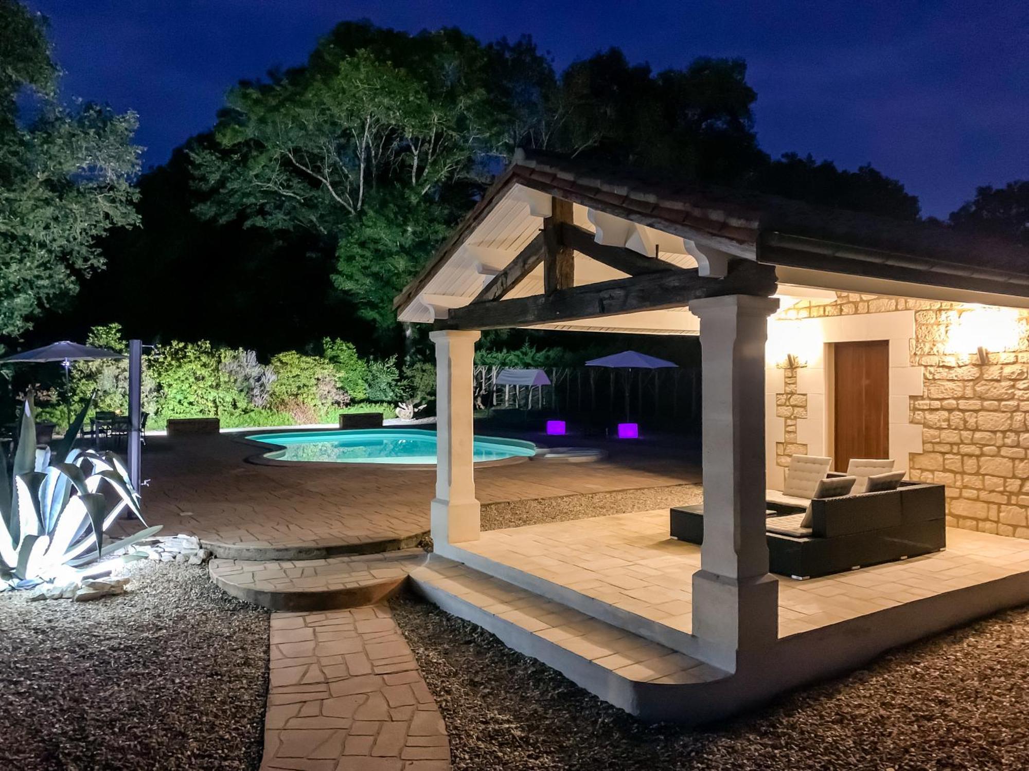 Villa Tagibao Avec Piscine Chauffee Et Spa Lesterps Bagian luar foto